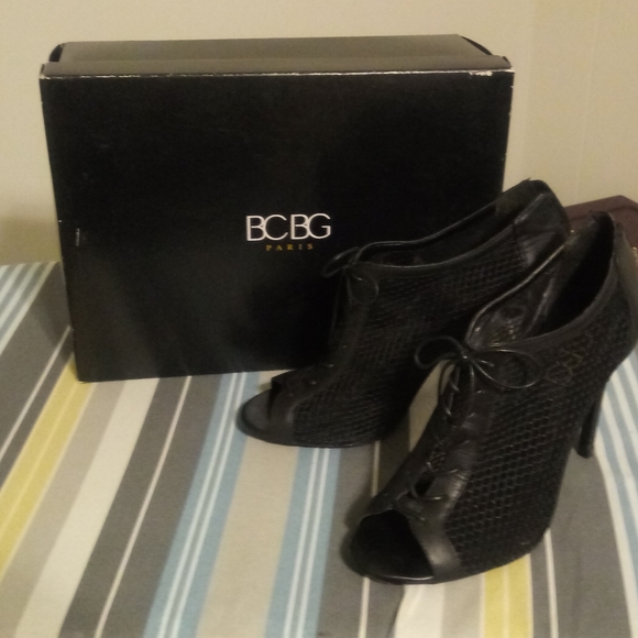 BCBG - Picture 1 of 4